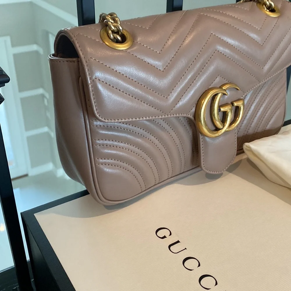 Gucci Double G Marmont shoulder bag - Medium. EXCELLENT condition. - Picture 3 of 8